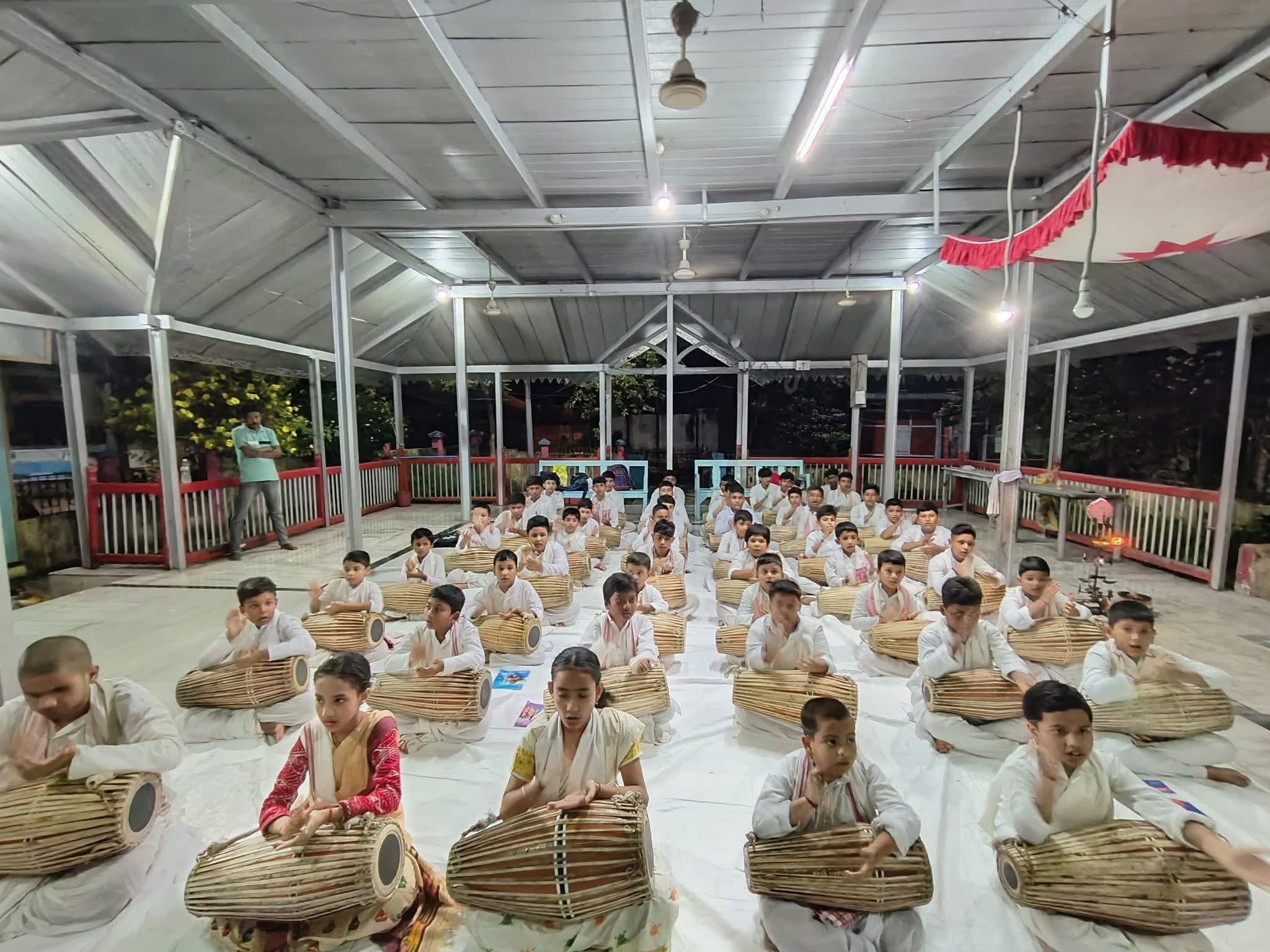 Khol Vadya practice at the Academy